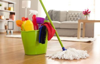 4 خطوات لإنجاز مهمة تنظيف البيت في أقل من ساعتين